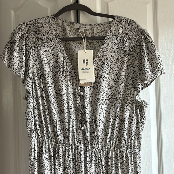 BNWT Maxi dress, size large black and white - Picture 3 of 5